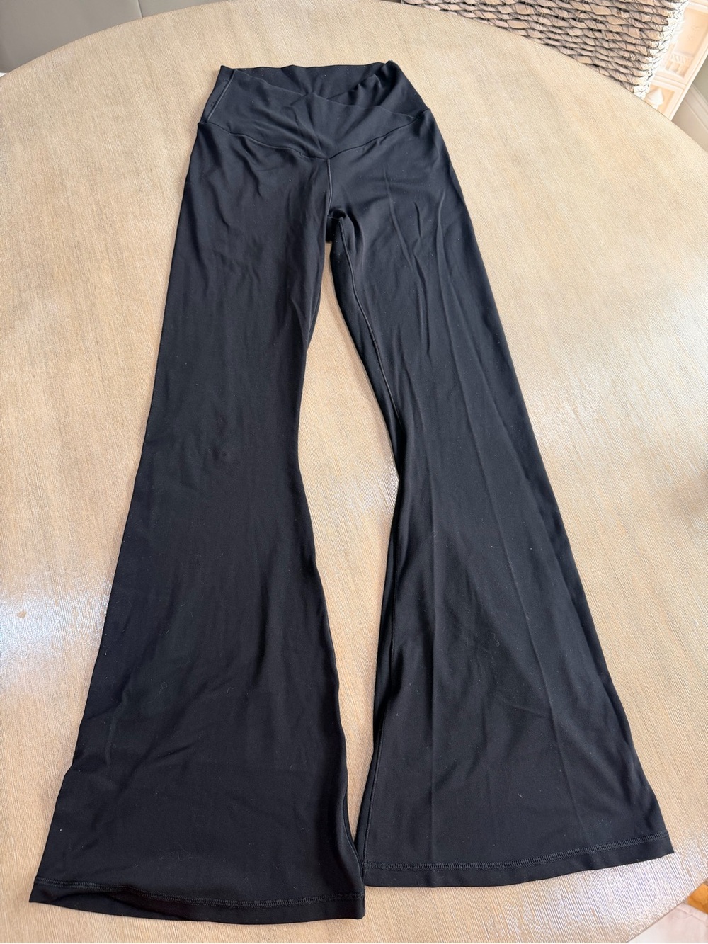 Offline by aerie real me hi-rise flare short Black Flared Yoga Pants medium